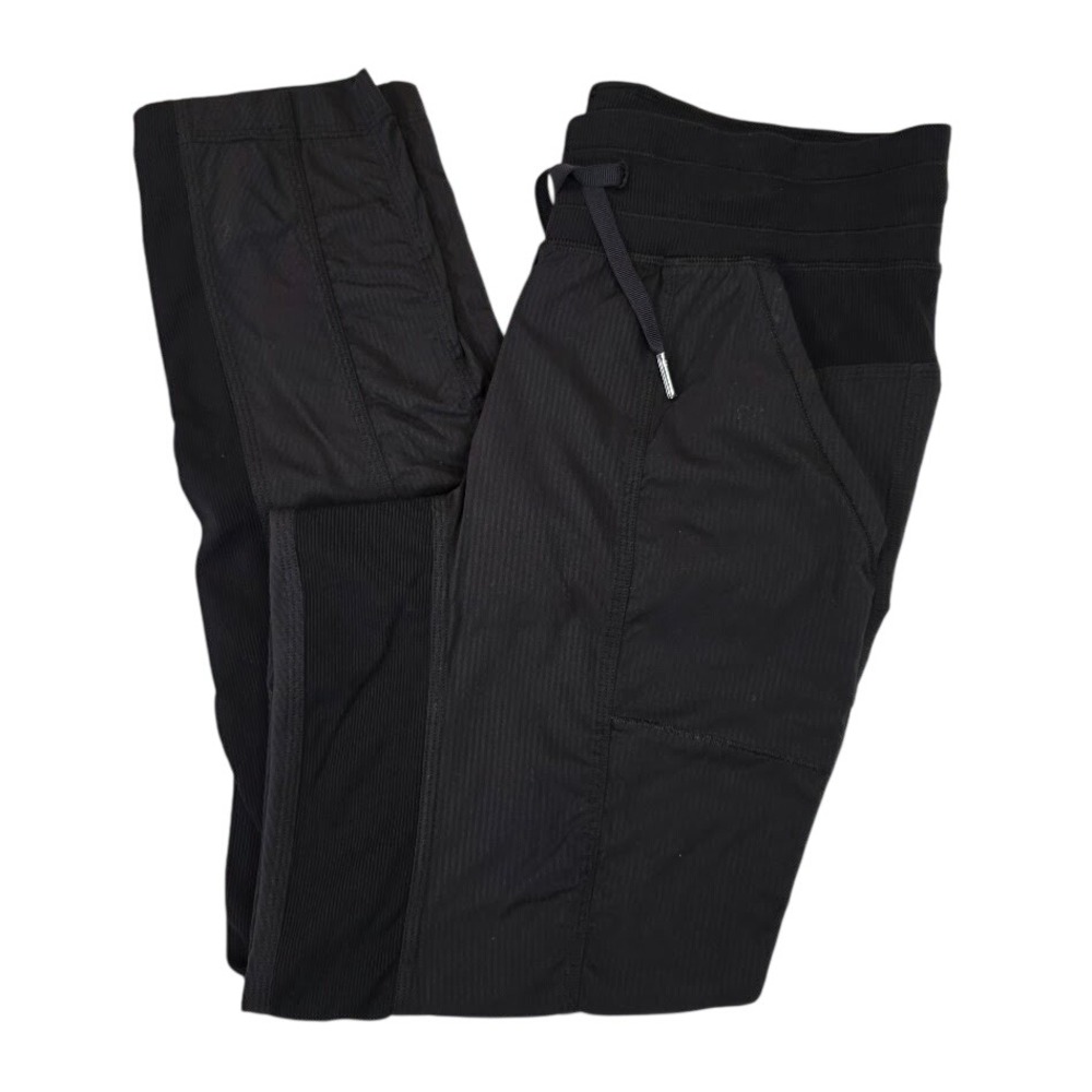 Lululemon Women's 6 Street to Studio II Crop Black Stripe Jogger Pants W5J84S